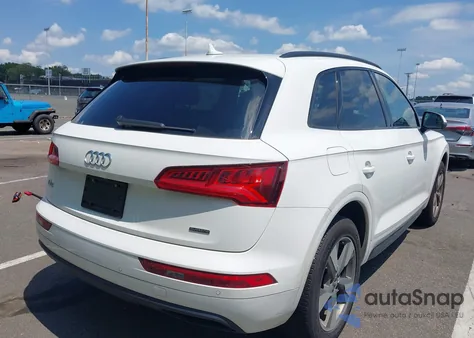 2020 Audi Q5 Premium 45 Tfsi Quattro S Tronic z USA, uszkodzony, nr VIN WA1ANAFY5L2079466